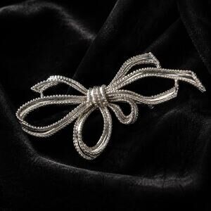 Vintage Trifari Silver Tone Ribbon Bow Brooch | Mid Century Glam Jewelry